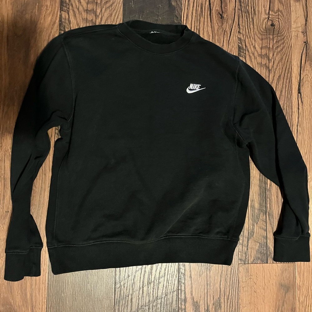 Nike Men's Classic Black Crewneck Sweater